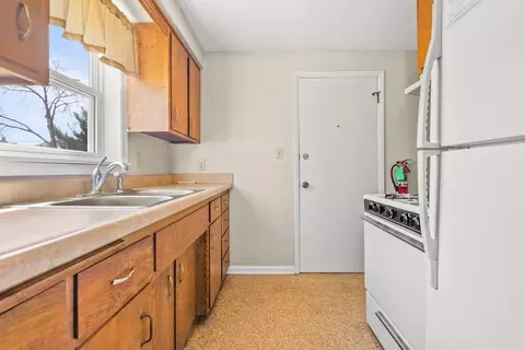 Kitchen - 2500 Olive St, Cedar Falls, IA 50613 photo 4 of 5