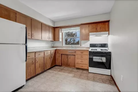 Kitchen - 2500 Olive St, Cedar Falls, IA 50613 photo 2 of 5