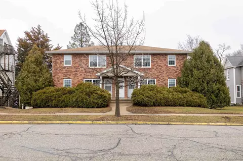 Exterior - 2500 Olive St, Cedar Falls, IA 50613 photo 2 of 2