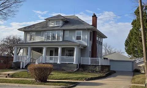 230 Washington St, Denver, IA 50622