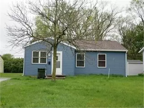 4009 Homer St, Waterloo, IA 50703