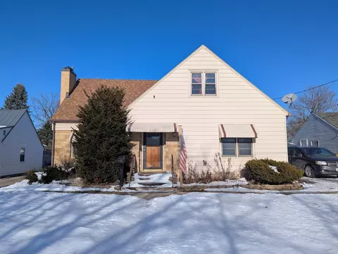 310 NE First Ave, Waukon, IA 52172