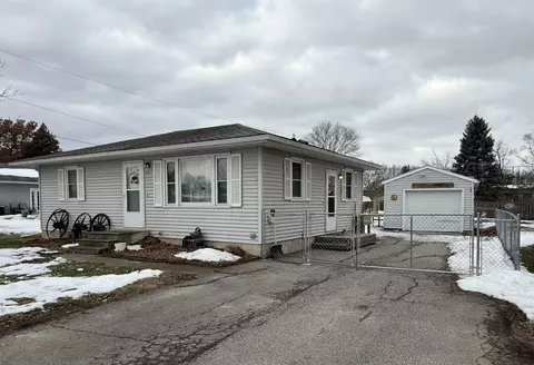 117 Morrell Ave, Evansdale, IA 50707