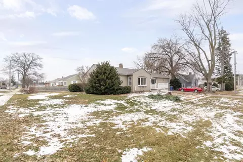 Other - 105 Cornwall Ave, Waterloo, IA 50702 photo 2 of 12