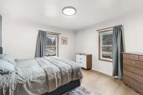 Bedroom - 105 Cornwall Ave, Waterloo, IA 50702 photo 1 of 2