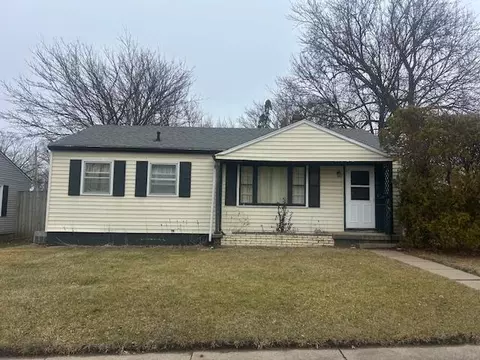 1167 Lorraine Ave, Waterloo, IA 50702