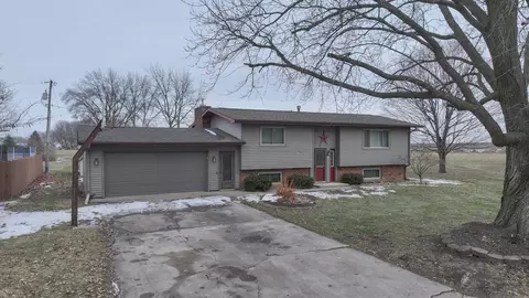 230 Law Ave, Iowa Falls, IA 50126