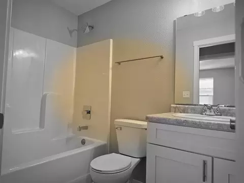 230 Gable St, Waterloo, IA 50703 photo 22
