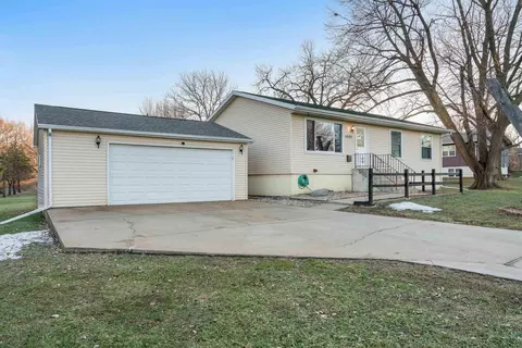 Other - 1002 E Ridgeway Ave, Waterloo, IA 50702 photo 4 of 4