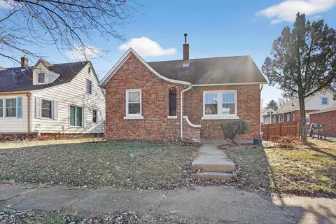 108 Bertch Ave, Waterloo, IA 50702