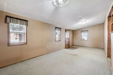 100 Hawkeye St, Aurora, IA 50607 photo 11