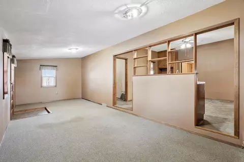 100 Hawkeye St, Aurora, IA 50607 photo 10