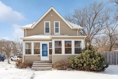 202 N Frederick Ave, Oelwein, IA 50662
