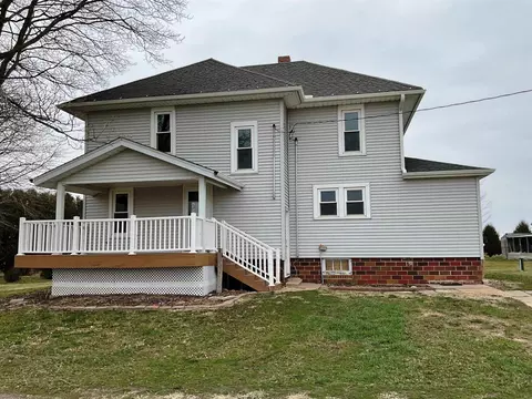 3074 Union Ave, Sumner, IA 50674