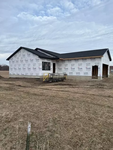849 Hunter Dr, Evansdale, IA 50707
