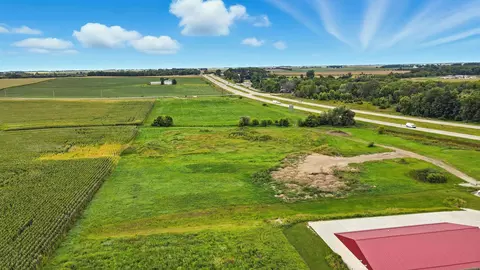 11 S 55 S Highway 63, Denver, IA 50622
