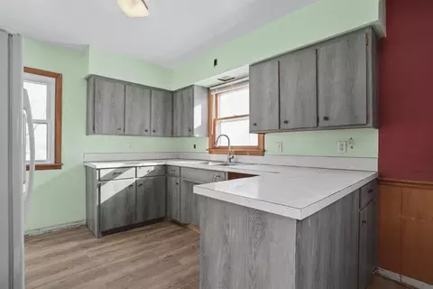 Kitchen - 1274 Jackson Ave, Hazleton, IA 50641 photo 1 of 2