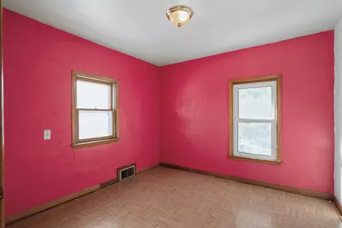Bedroom - 1274 Jackson Ave, Hazleton, IA 50641 photo 3 of 3