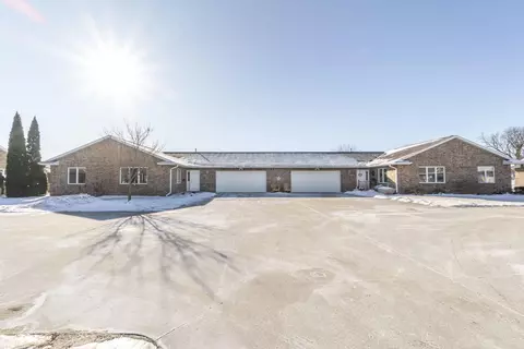 764 Stevens St, Jesup, IA 50648