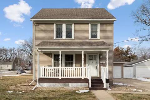 601 NW 6th Ave, Independence, IA 50644