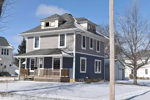 533 Ash St, Osage, IA 50461