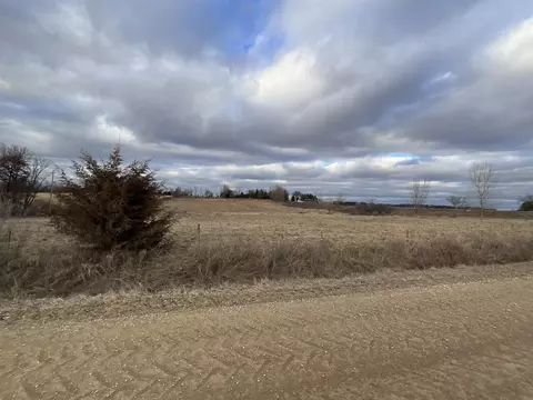3355 220th St, Waucoma, IA 52171