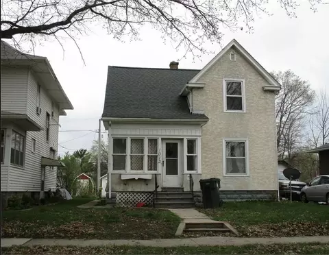 1013 W 6th St, Waterloo, IA 50702