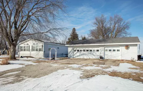 401 N Main St, Tripoli, IA 50676
