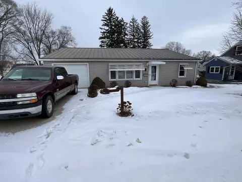 311 Washington St, Elgin, IA 52141