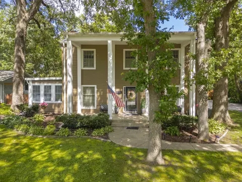 500 18th St W, Clear Lake, IA 50428