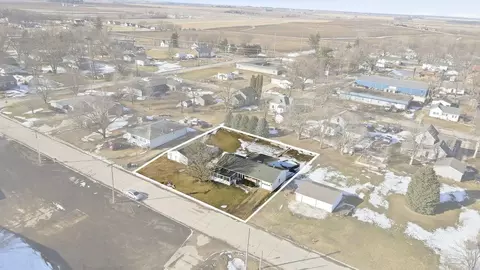 1914 15th Ave, Eldora, IA 50627