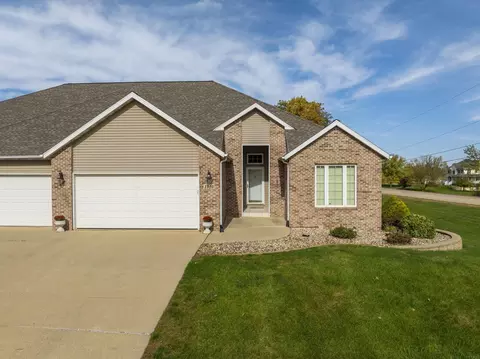 1910 Winston Pl, Waterloo, IA 50701