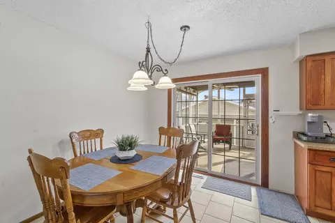 Dining - 216 Bourland Ave, Waterloo, IA 50701 photo 1 of 1