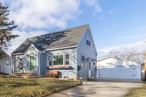 111 Morgan Rd, Waterloo, IA 50701