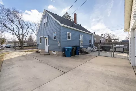 Exterior - 111 Morgan Rd, Waterloo, IA 50701 photo 8 of 8