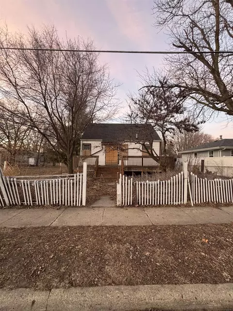 3323 Tripp St, Ames, IA 50010