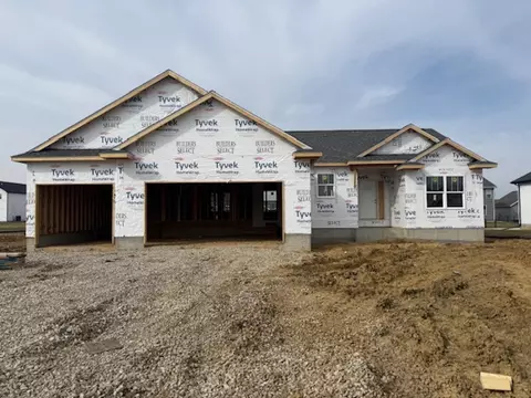 2801 Autumn Woods Dr, Cedar Falls, IA 50613