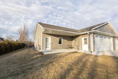 108 Highland Dr #1, Decorah, IA 52101
