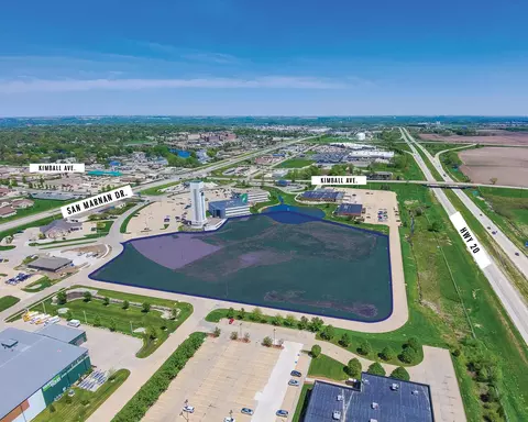 8 57 Acres Tower Park Dr, Waterloo, IA 50702