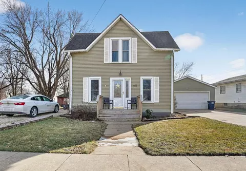 615 Water St, New Hartford, IA 50660