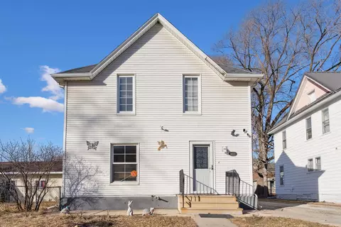 1421 Mulberry St, Waterloo, IA 50703