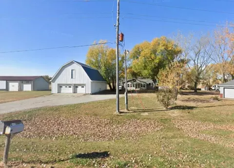 11144 Kimball Ave, Waterloo, IA 50701