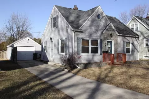 610 Reber Ave, Waterloo, IA 50701