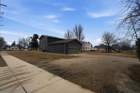 Exterior - 103 E Logan St, New Hampton, IA 50659 photo 5 of 5