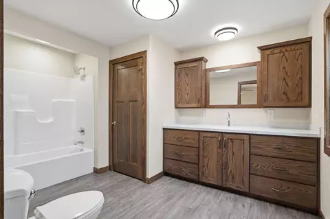 Bath - 103 E Logan St, New Hampton, IA 50659 photo 1 of 3