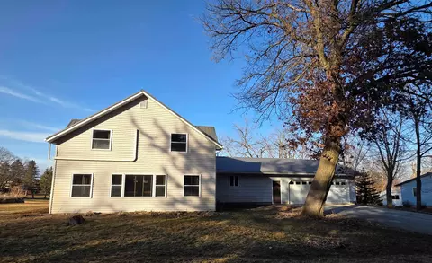 111 Pine St, North Washington, IA 50661