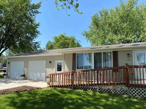 103 State St, Osage, IA 50461
