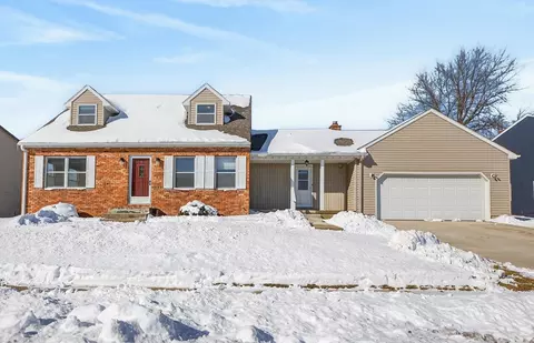 1505 Knoll Ridge Dr, Waverly, IA 50677