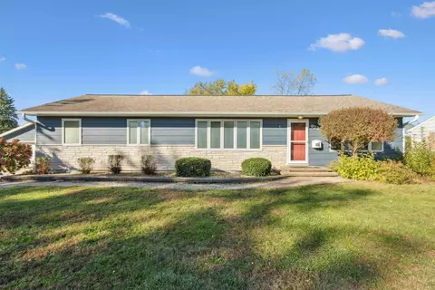 922 1st Ave SE, Oelwein, IA 50662