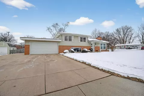 2506 Laurel St, Waterloo, IA 50702